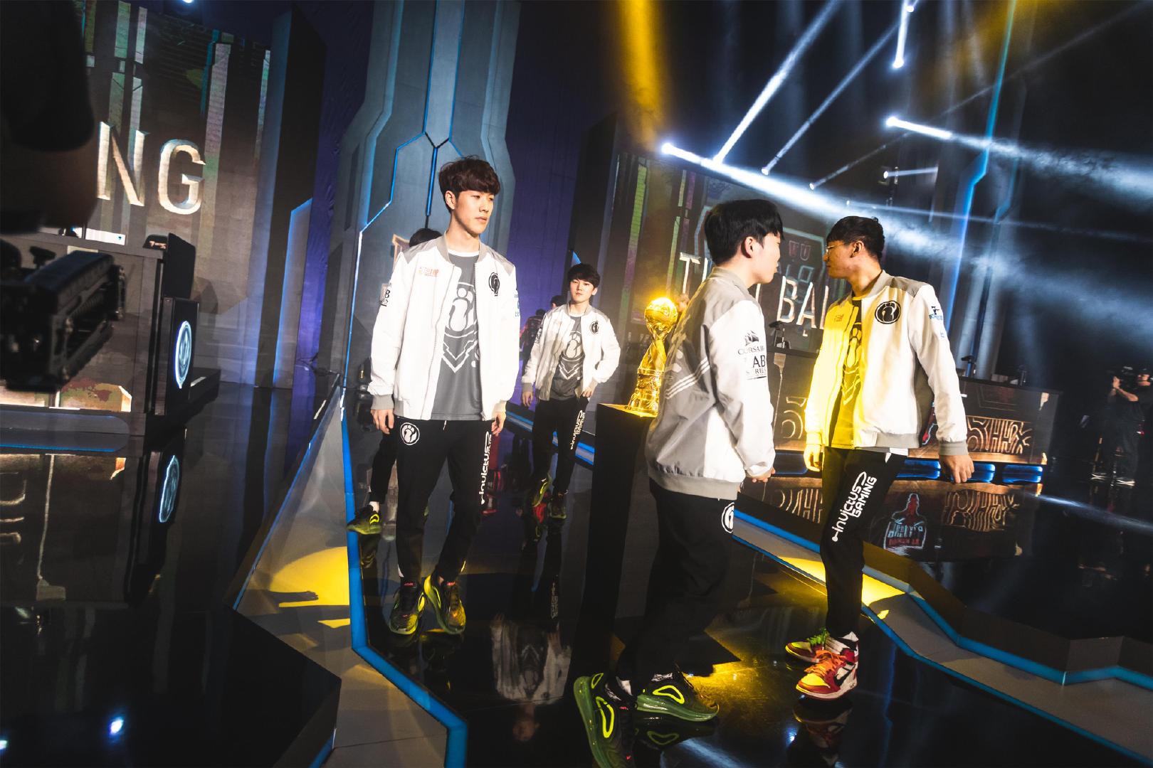 GOG遗憾告别2025年王者荣耀世界冠军杯